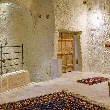Hotel Gibos Cave