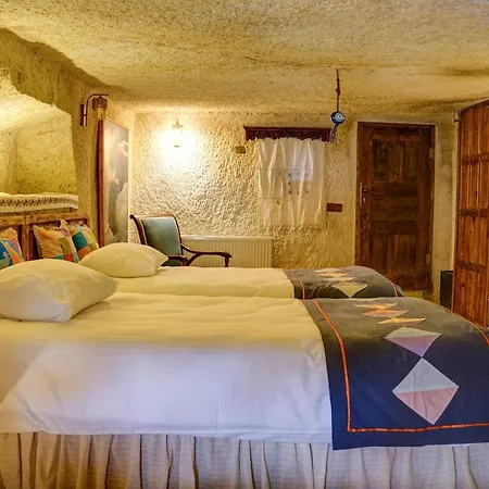 Hotel Gibos Cave