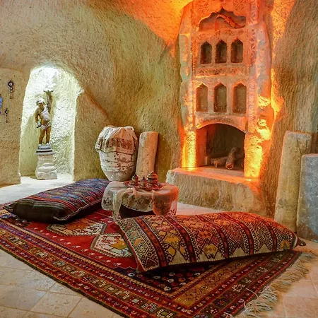 Hotel Gibos Cave *