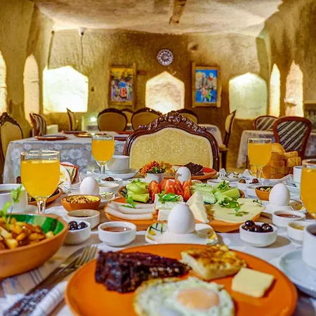 Hotel Gibos Cave