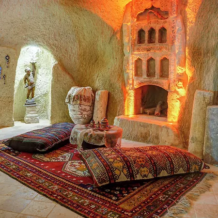 Gibos Cave Ургуп