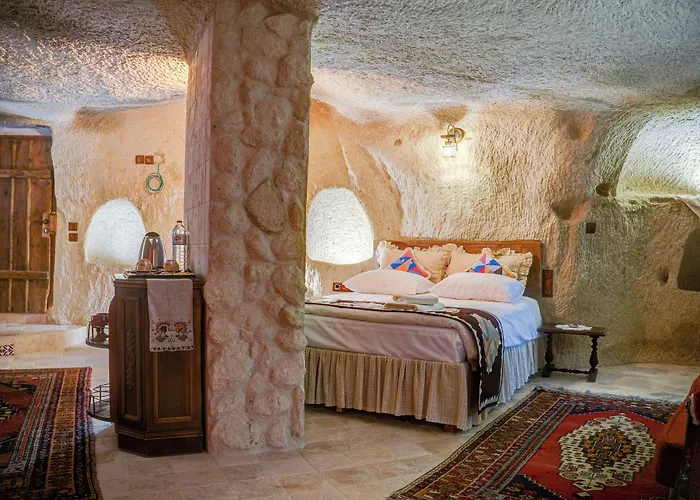 Gibos Cave Hotel *